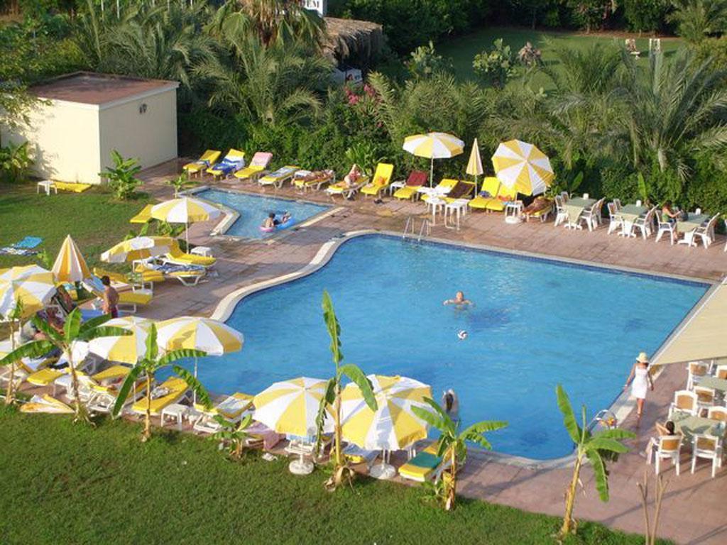 كمر Derya Deniz Hotel المظهر الخارجي الصورة